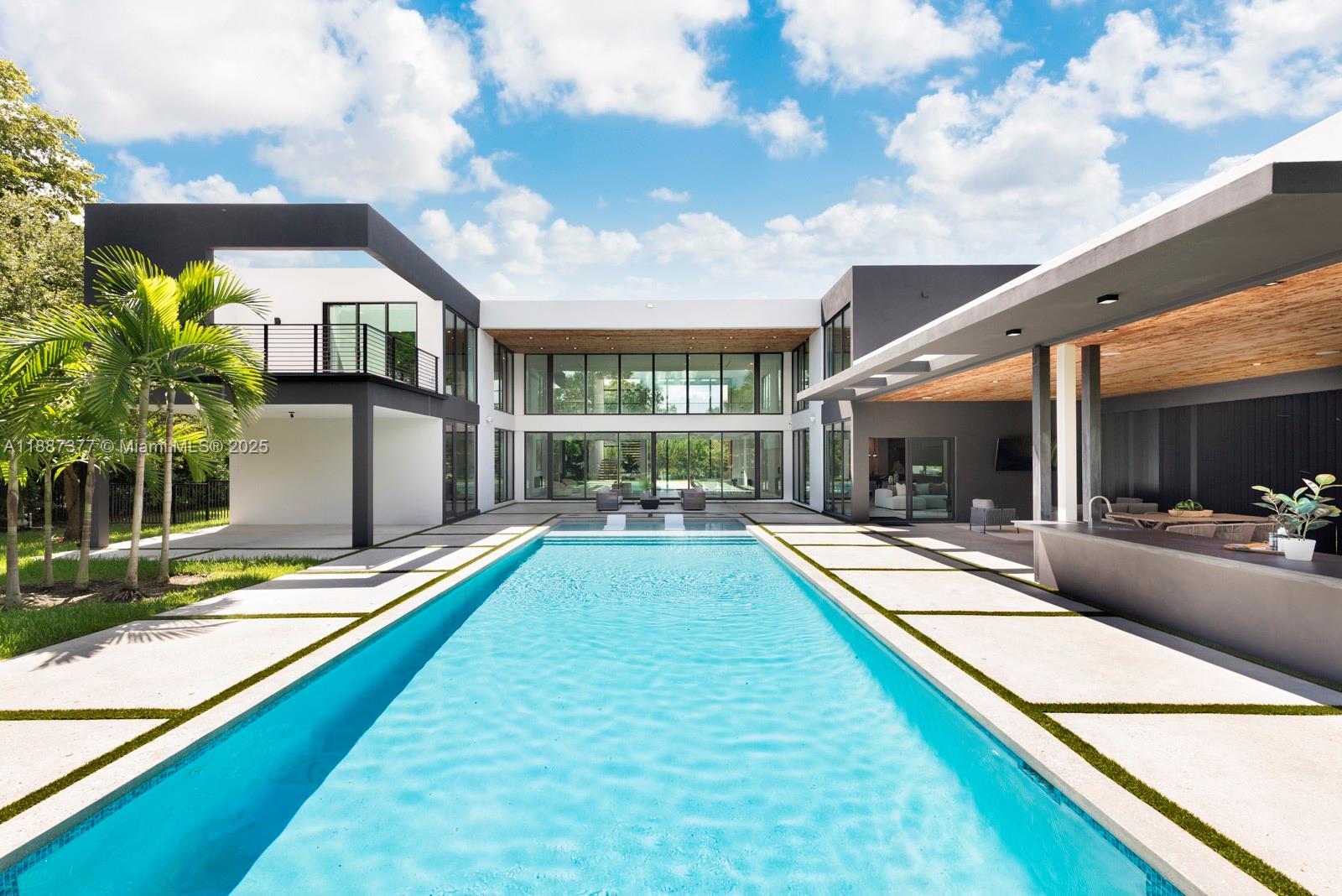 7425 SW 136th St Pinecrest, FL 33156