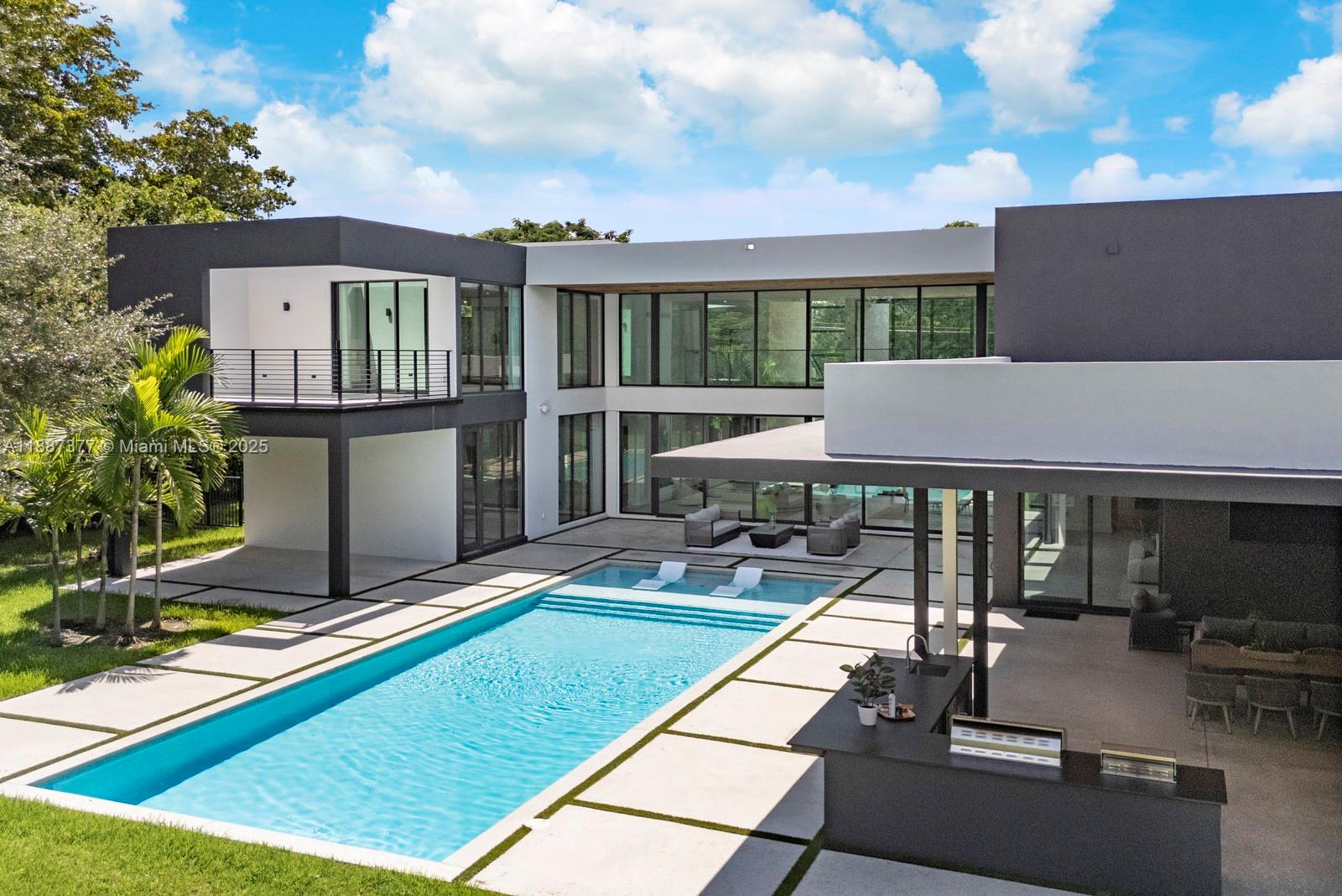 7425 SW 136th St Pinecrest, FL 33156