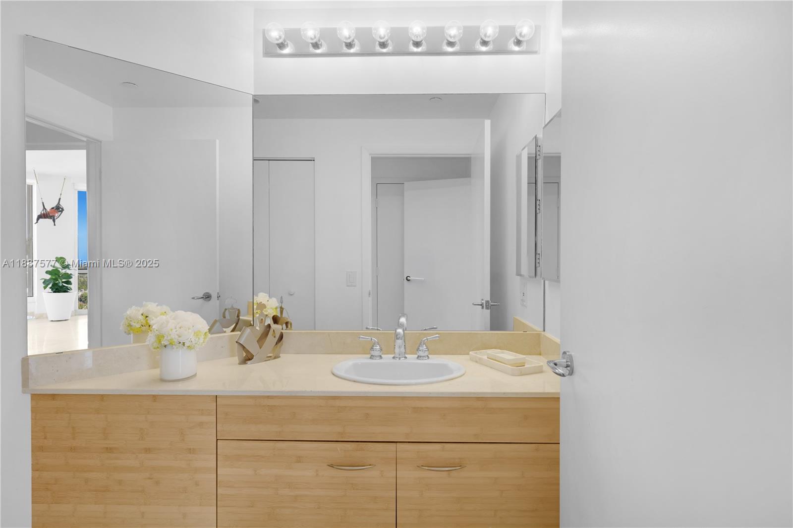 21150 Point Pl #1905 Aventura, FL 33180