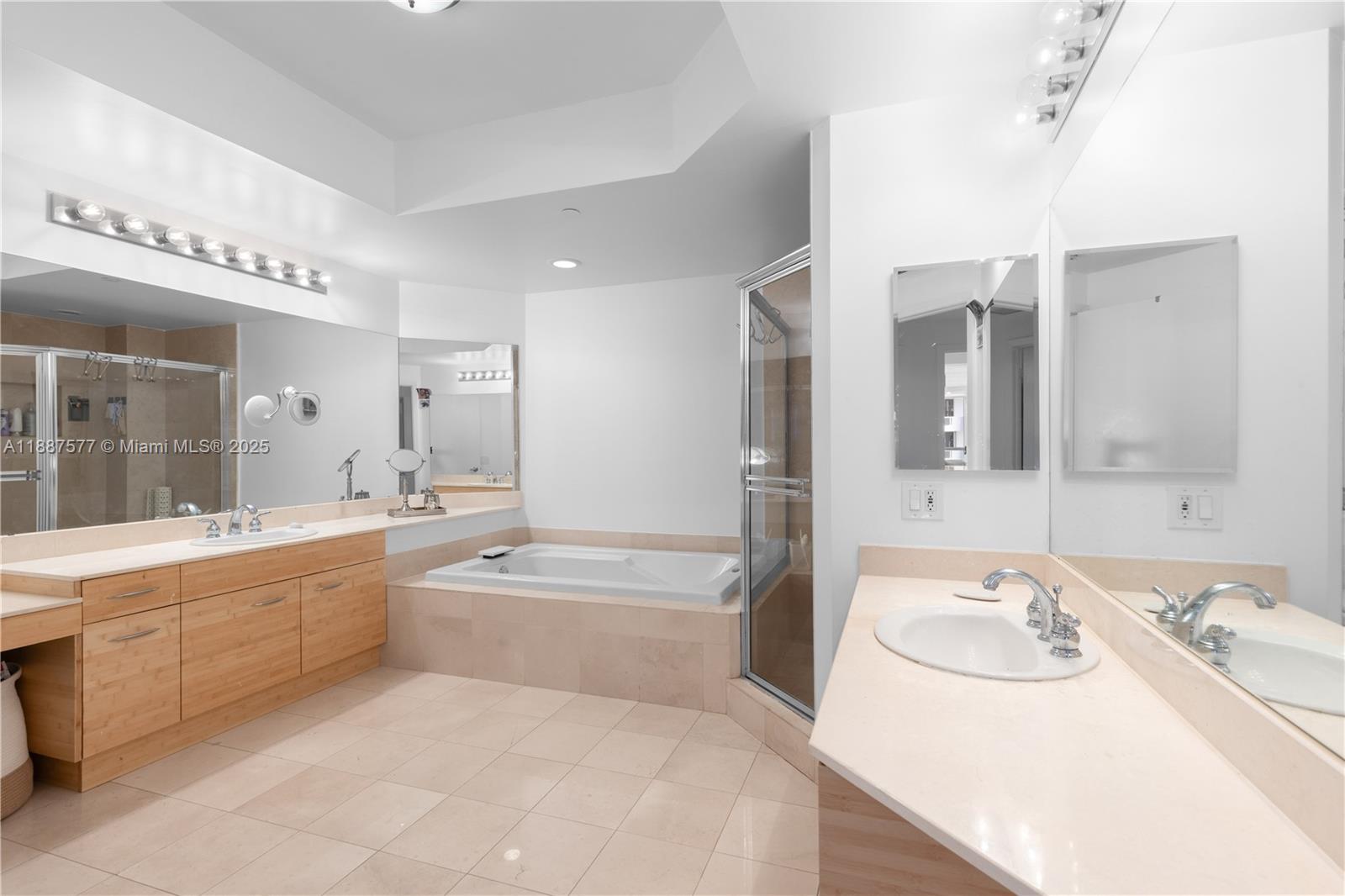 21150 Point Pl #1905 Aventura, FL 33180