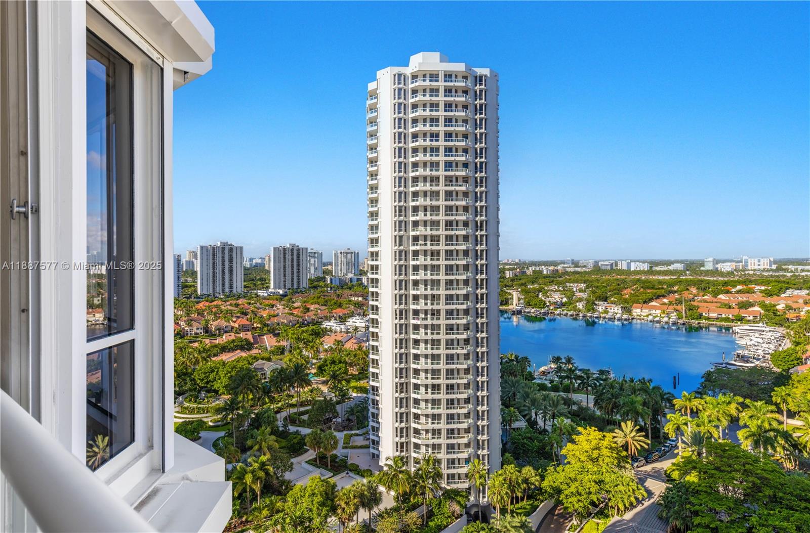 21150 Point Pl #1905 Aventura, FL 33180