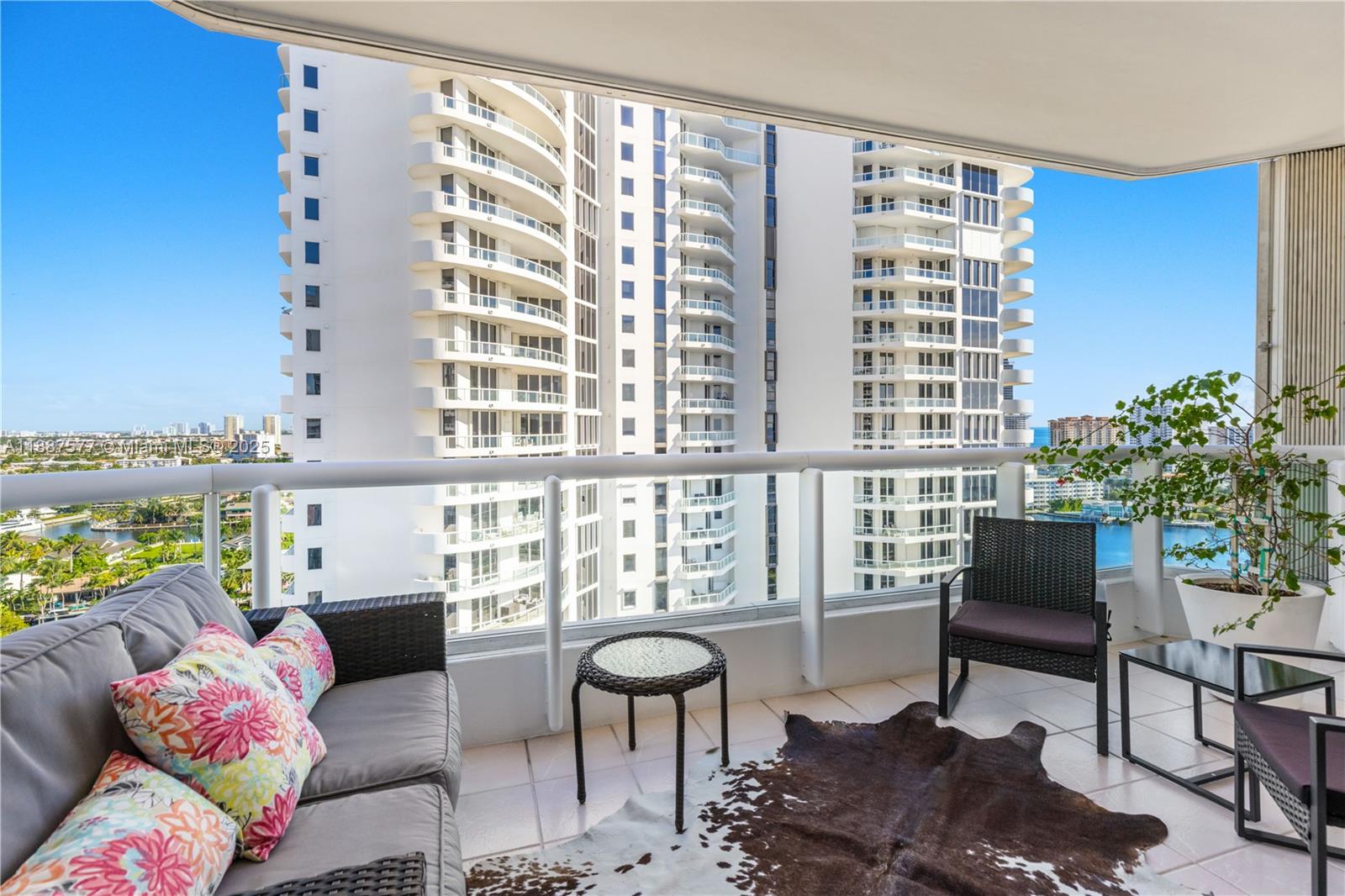 21150 Point Pl #1905 Aventura, FL 33180