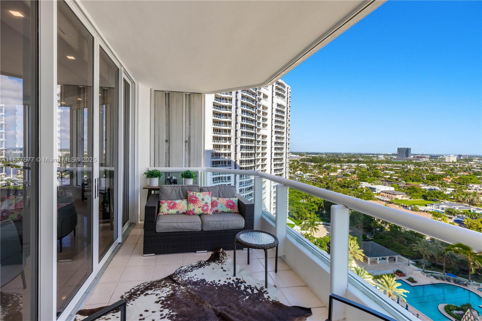 21150 Point Pl #1905 Aventura, FL 33180