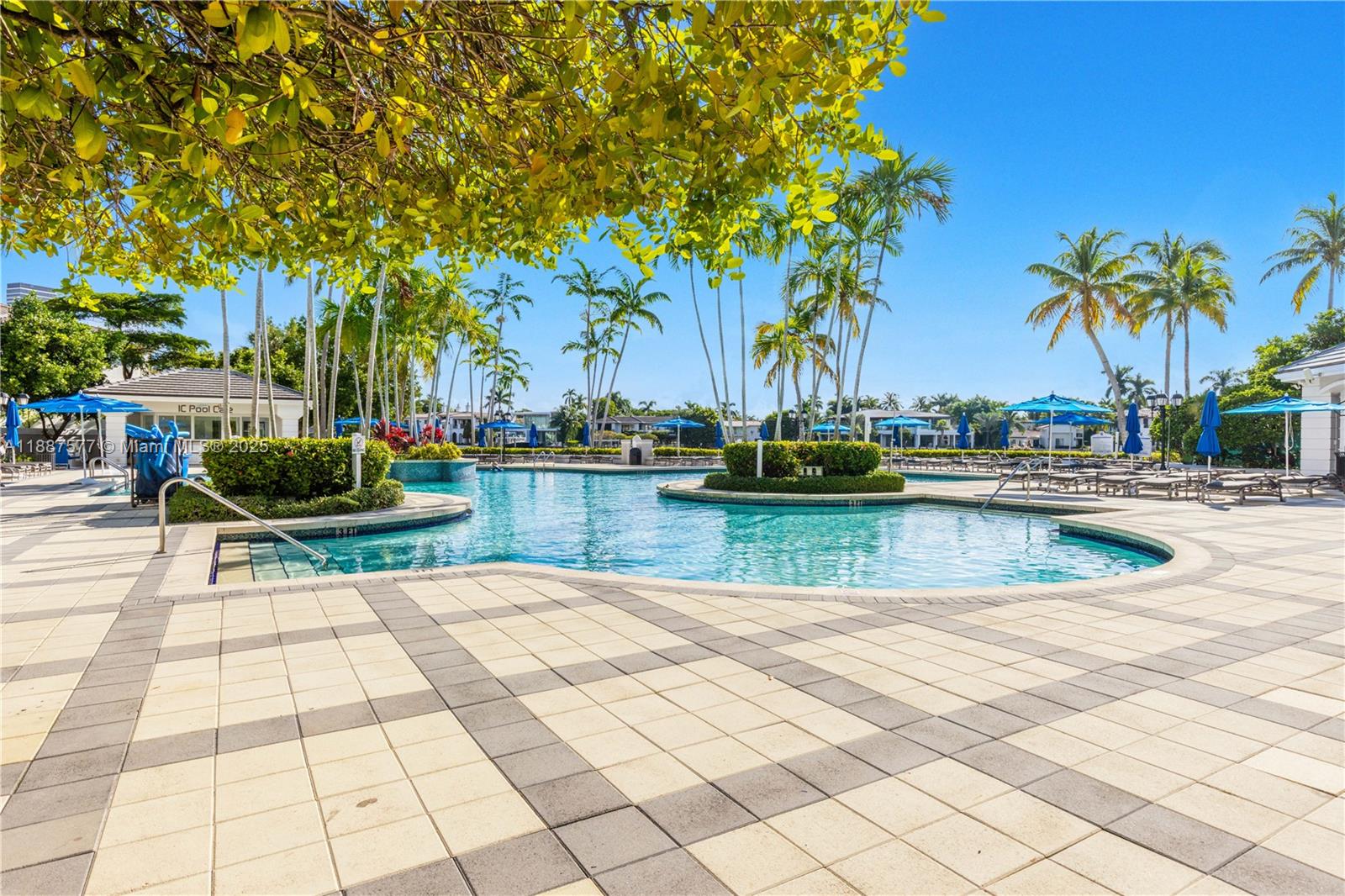 21150 Point Pl #1905 Aventura, FL 33180