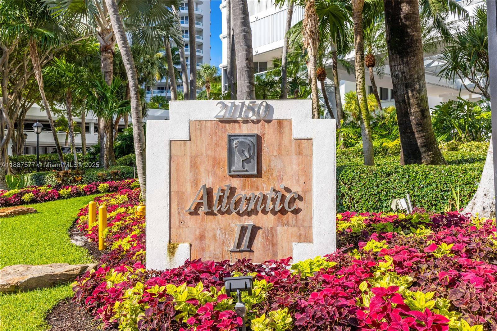 21150 Point Pl #1905 Aventura, FL 33180
