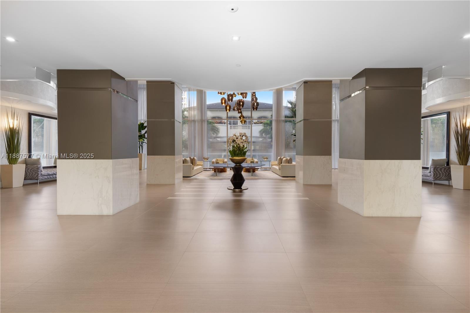 21150 Point Pl #1905 Aventura, FL 33180