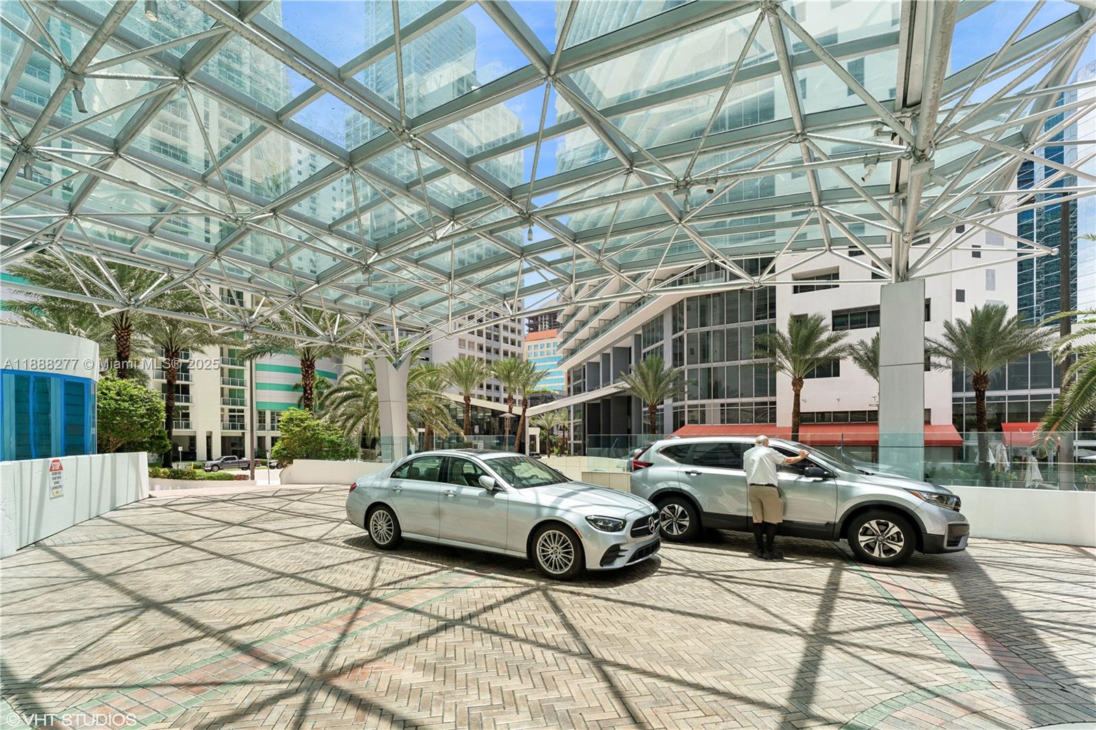 image Jade Residences At Bricke15