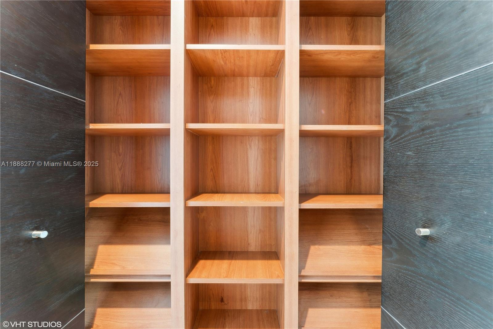 image Jade Residences At Bricke31