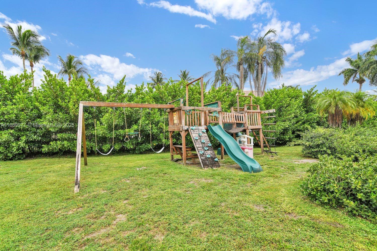 6622 Newport Lk Cir Boca Raton, FL 33496