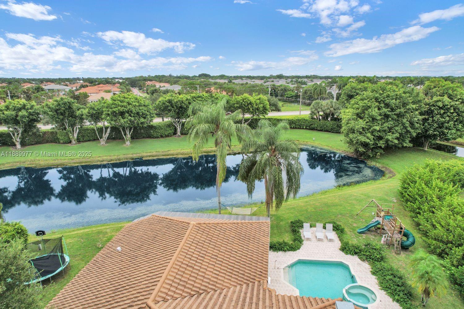 6622 Newport Lk Cir Boca Raton, FL 33496