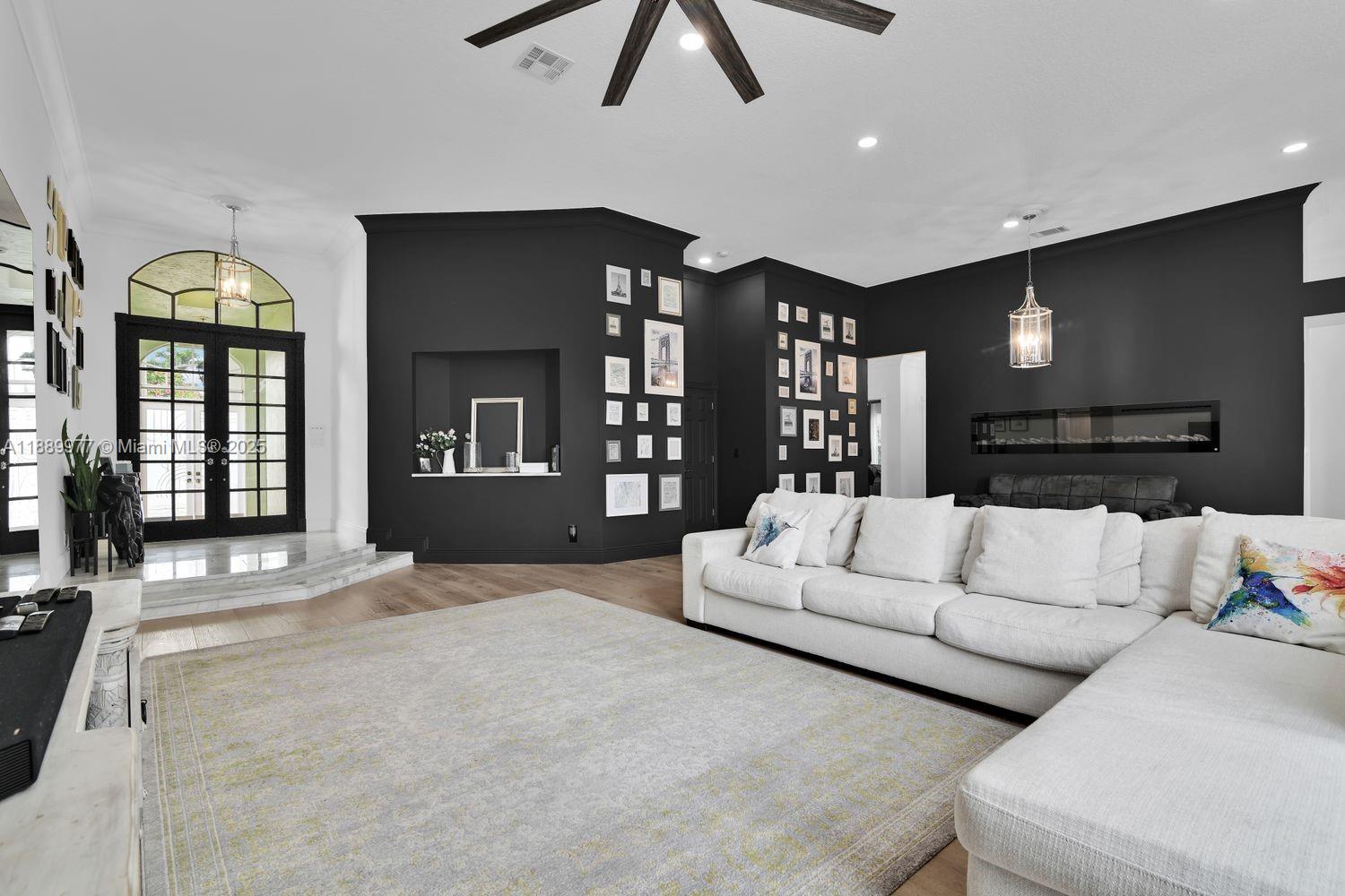 6622 Newport Lk Cir Boca Raton, FL 33496