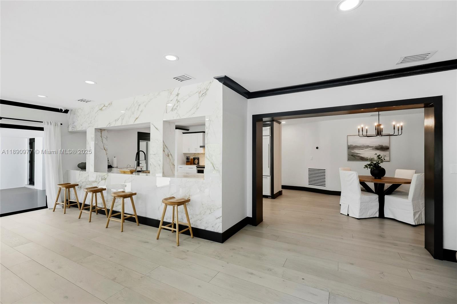 8341 SW 87th Ter Miami, FL 33143