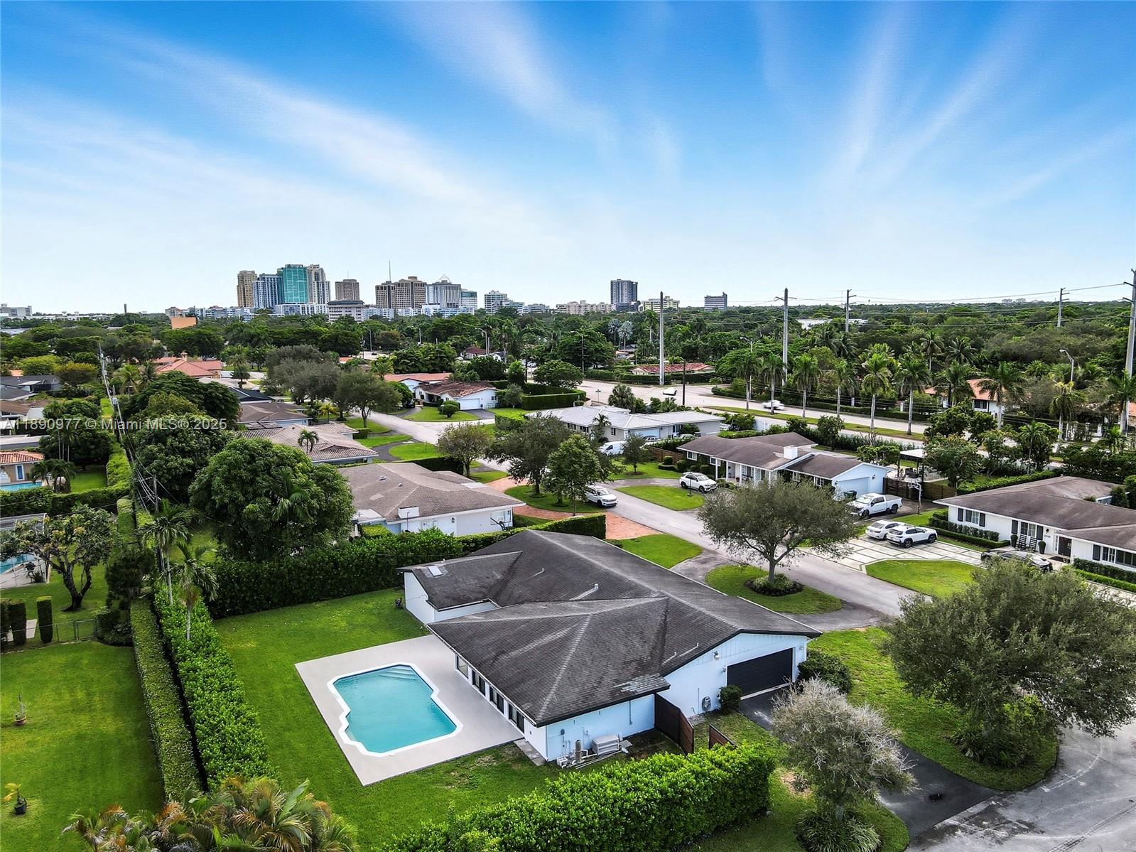 8341 SW 87th Ter Miami, FL 33143