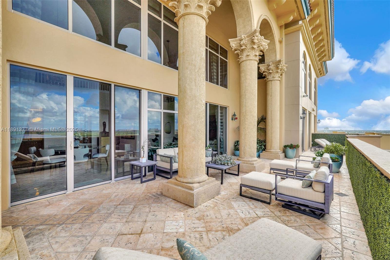 3501 N Ocean Dr #PH7 Hollywood, FL 33019