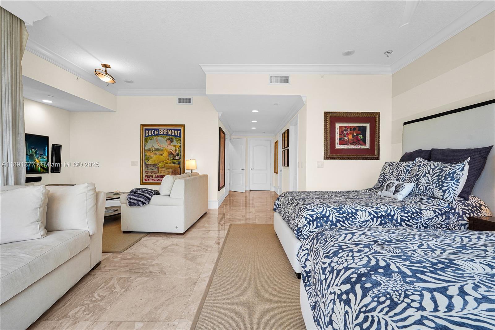 3501 N Ocean Dr #PH7 Hollywood, FL 33019