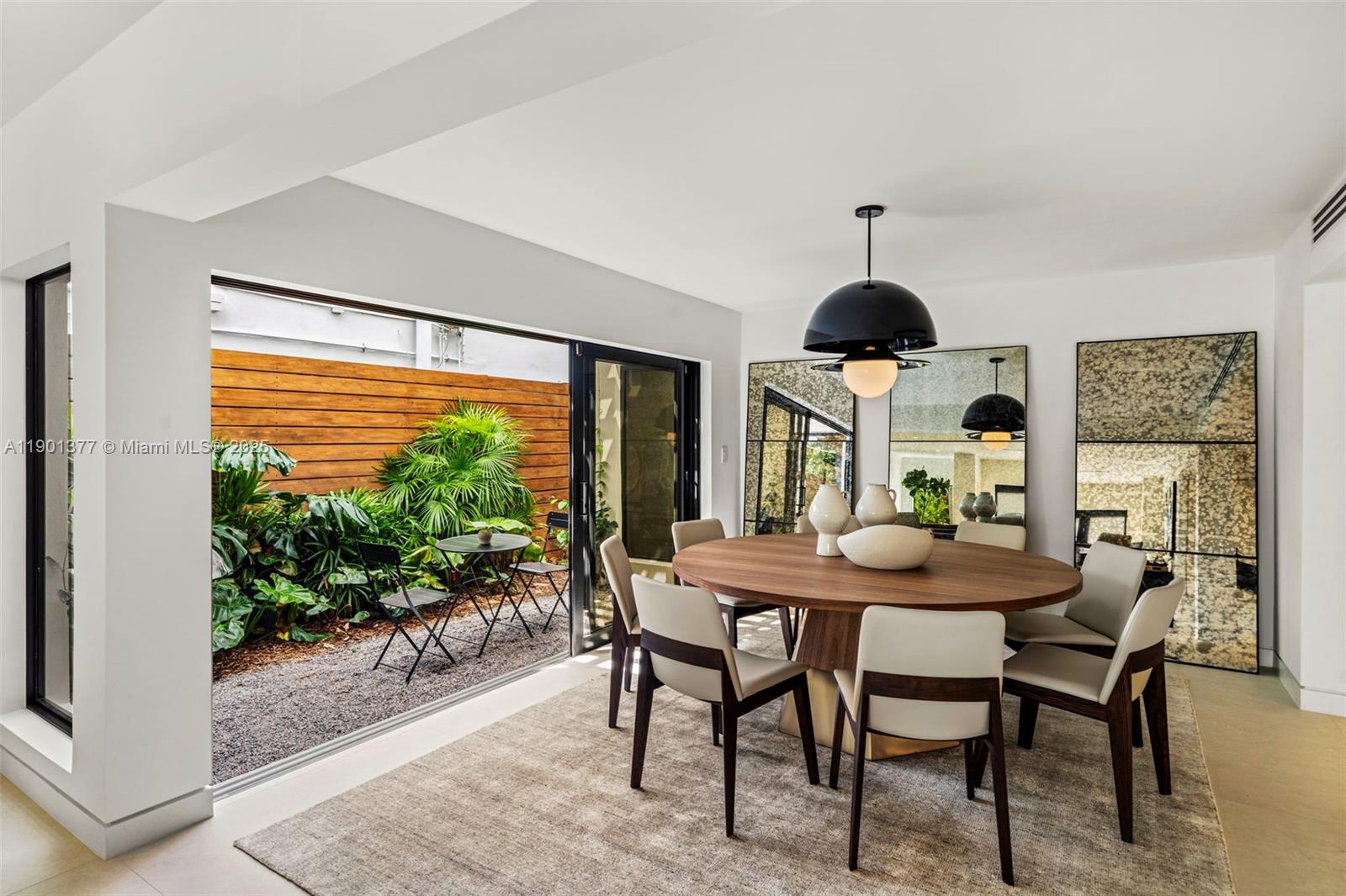 1815 Fairhaven Pl Miami, FL 33133