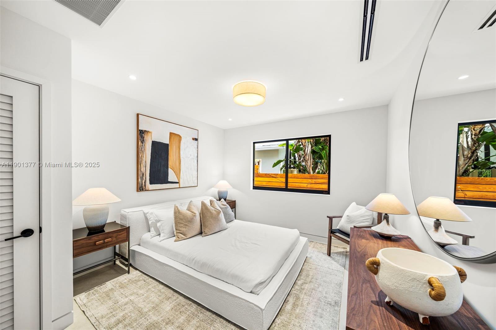 1815 Fairhaven Pl Miami, FL 33133