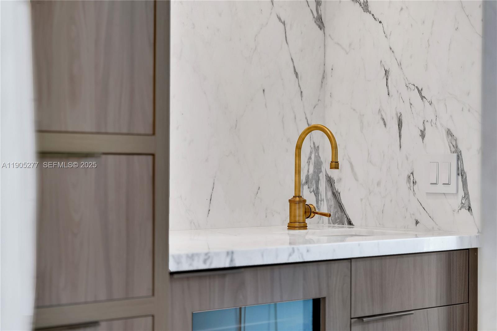 4191 Battersea Rd Miami, FL 33133