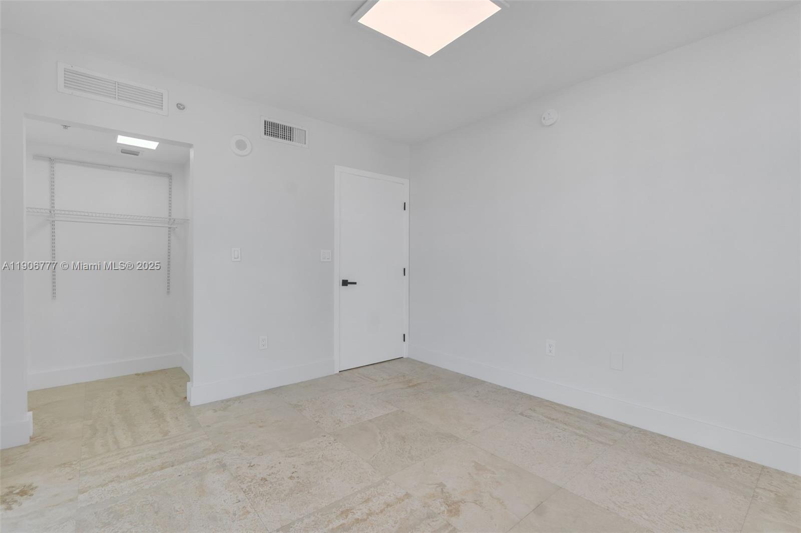 image Brickell On The River17