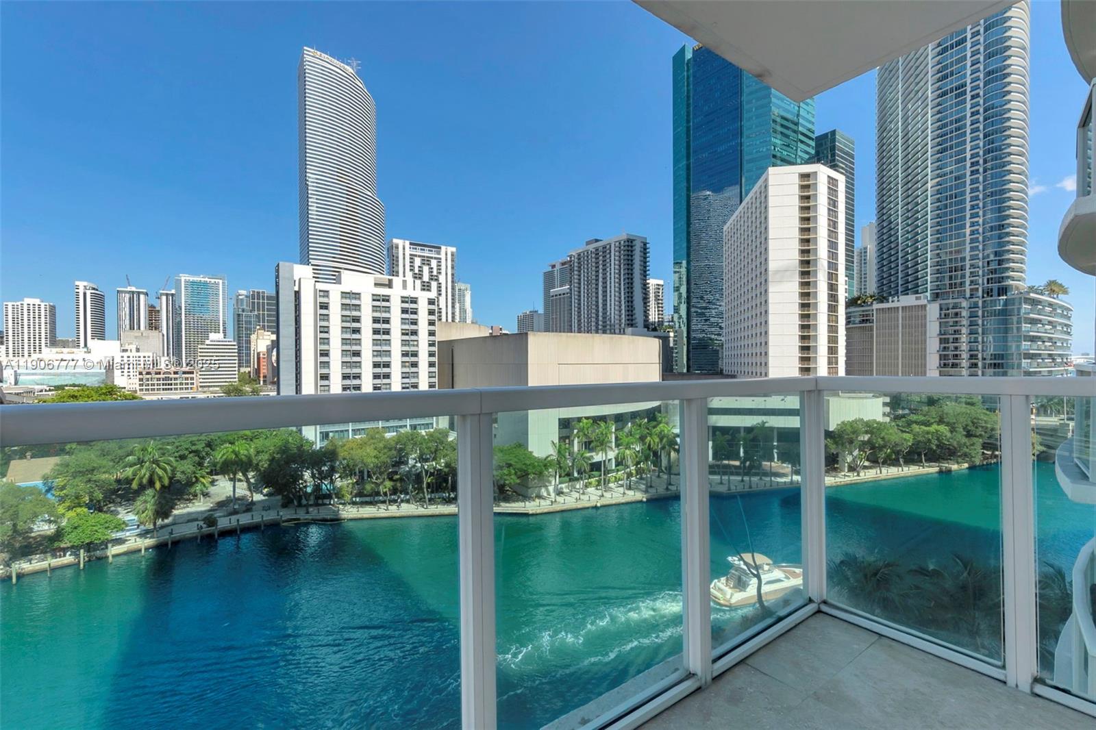 image Brickell On The River20