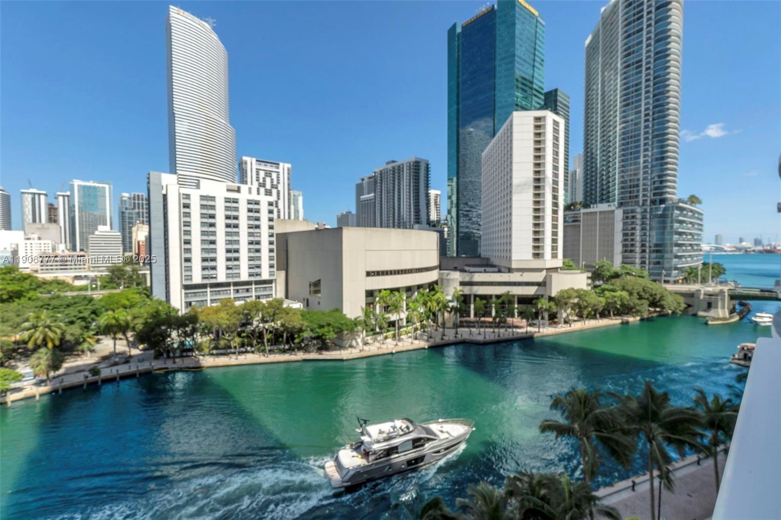image Brickell On The River21