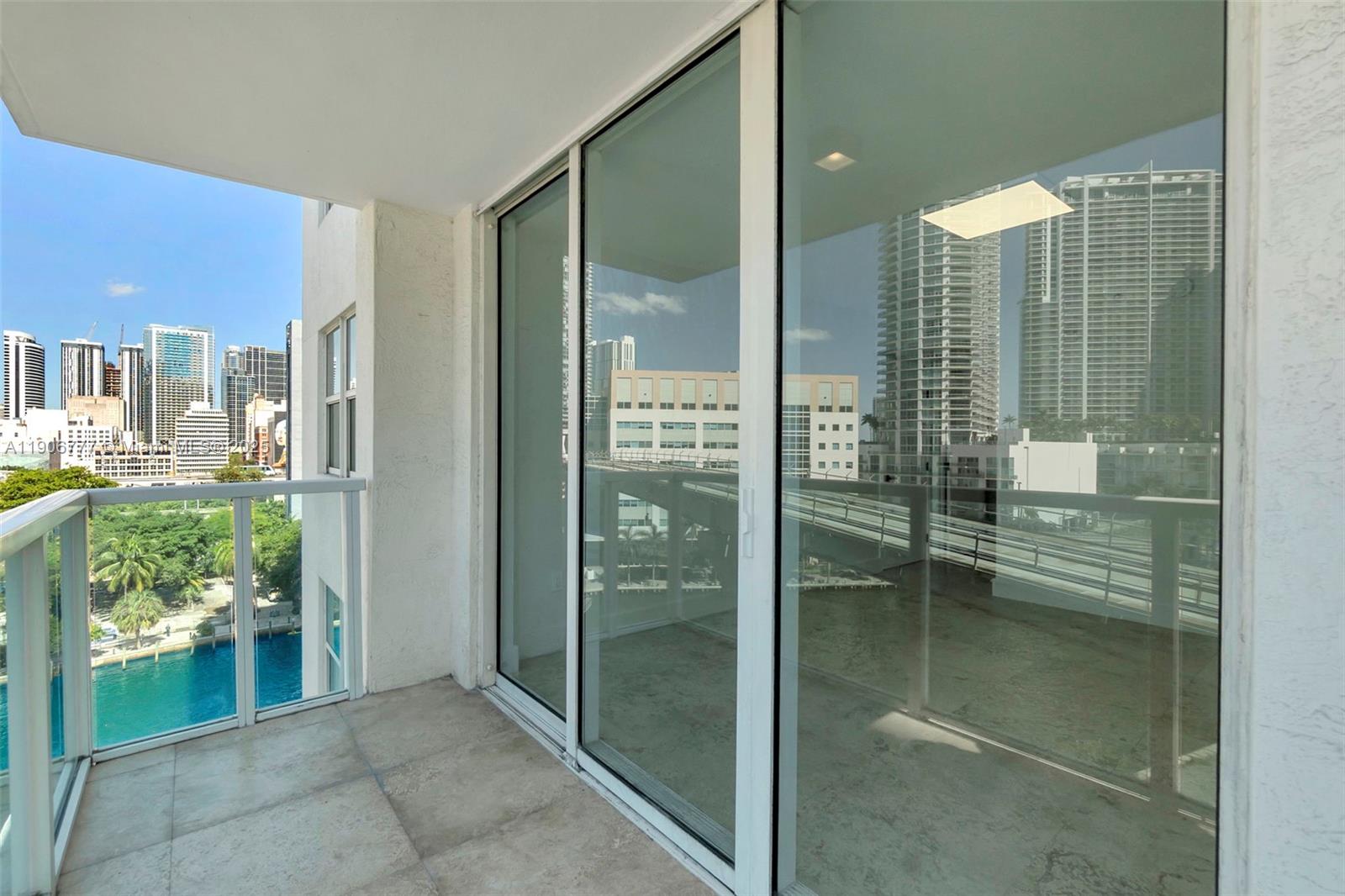 image Brickell On The River26