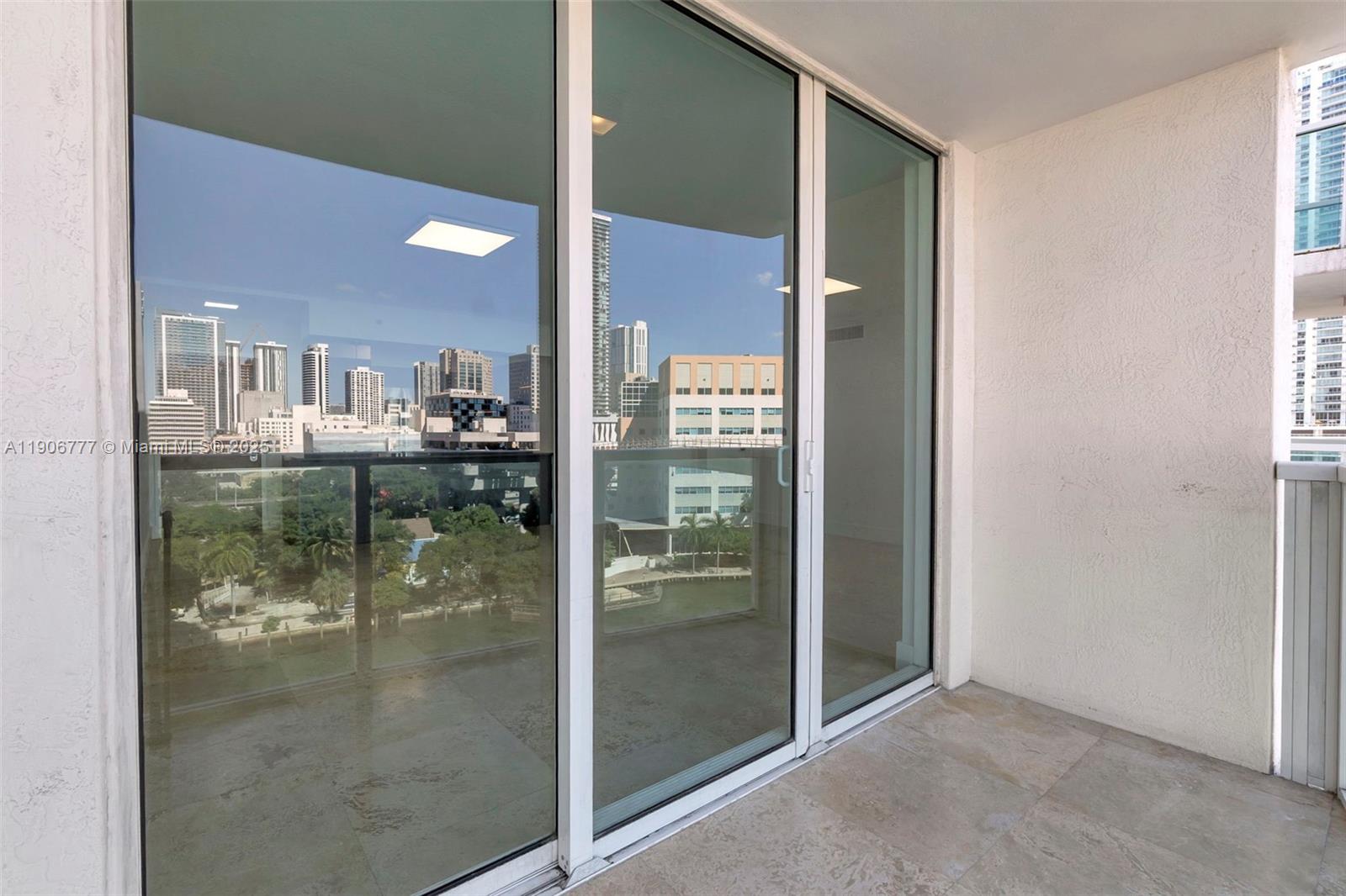 image Brickell On The River31