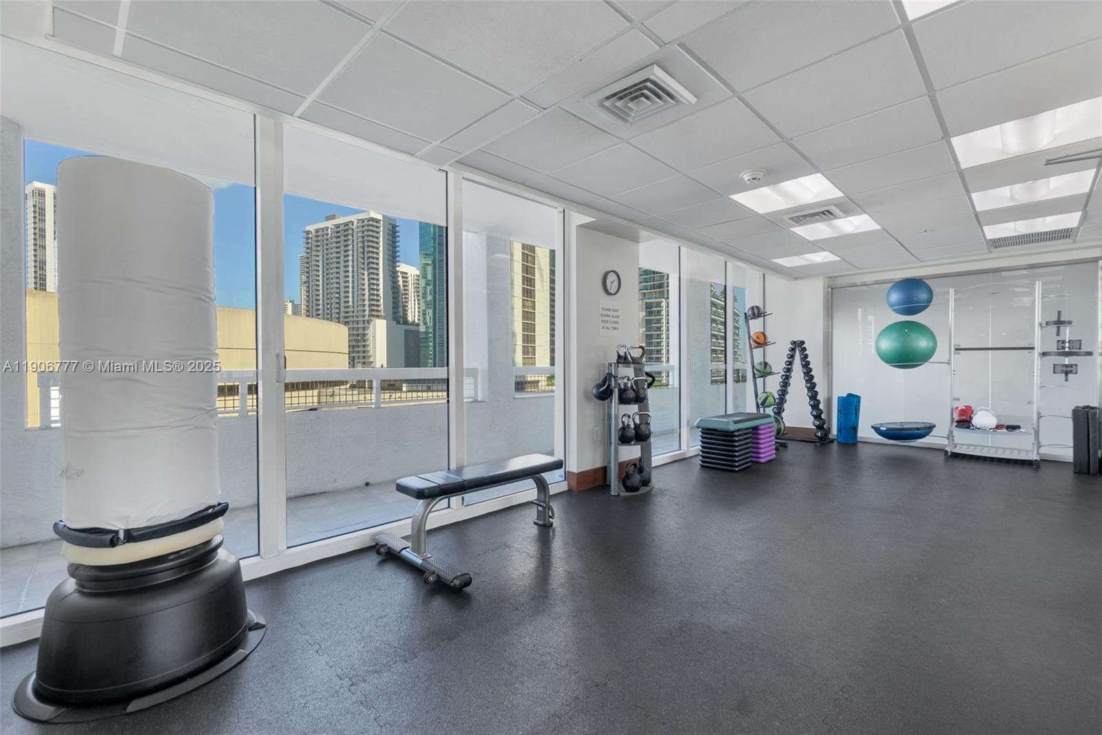 image Brickell On The River37