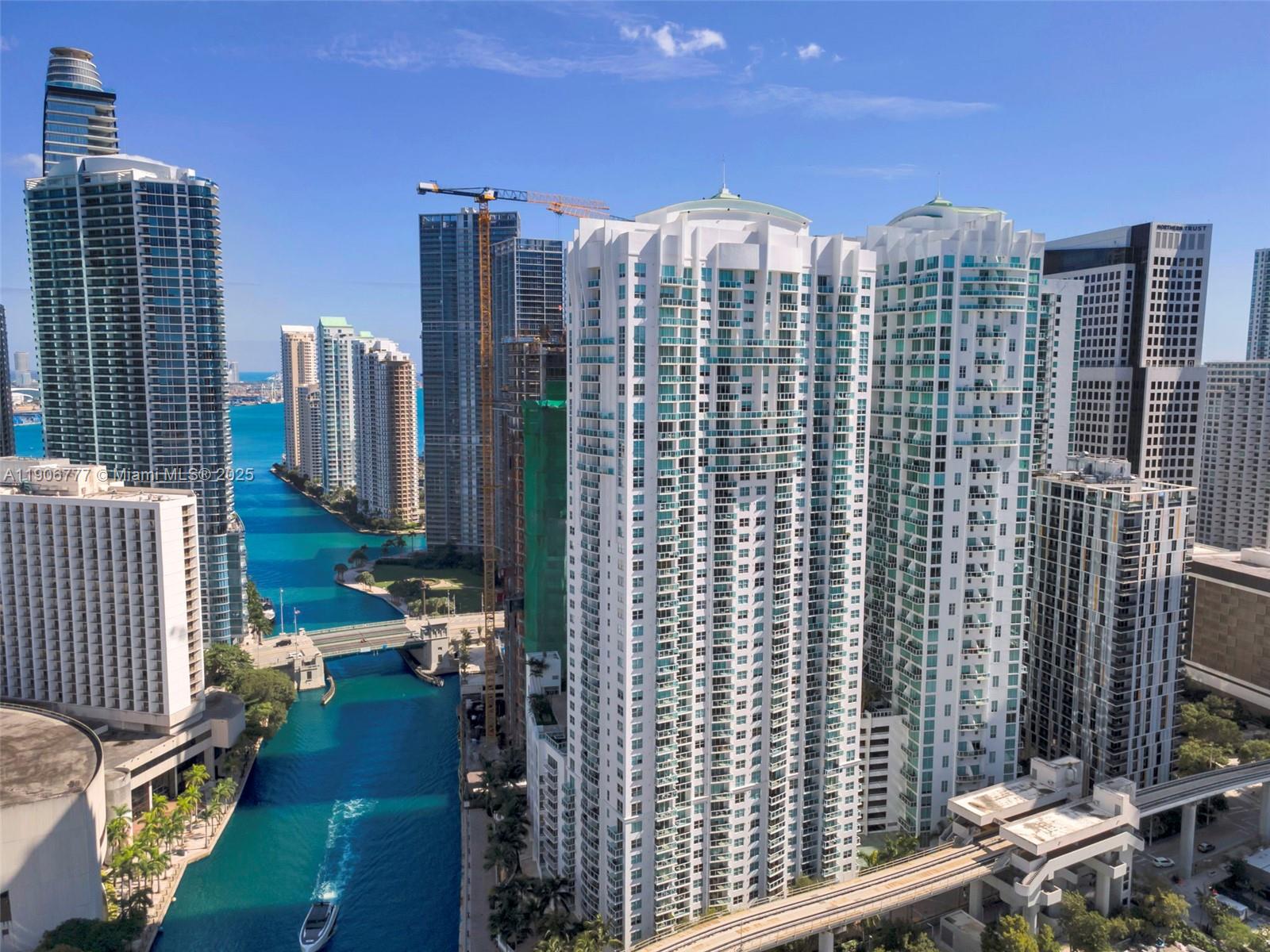image Brickell On The River50