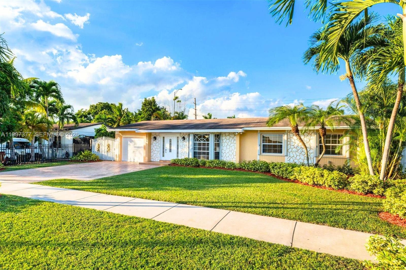 10835 SW 152nd Ter Miami, FL 33157