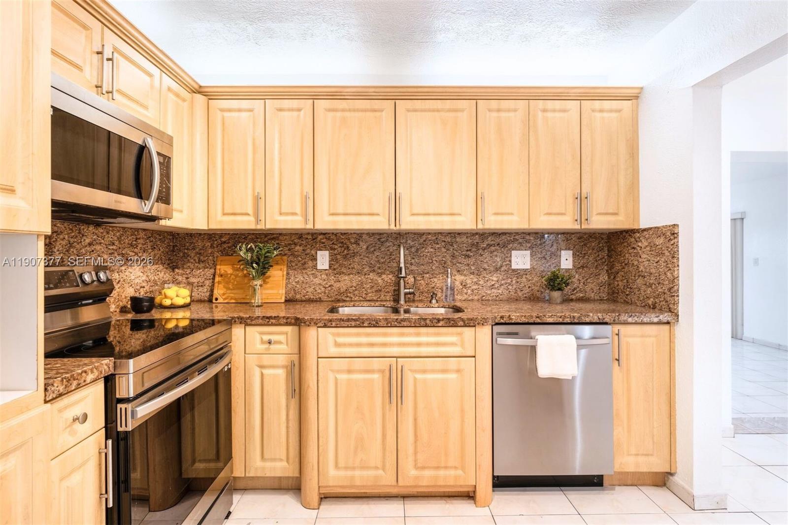 10835 SW 152nd Ter Miami, FL 33157