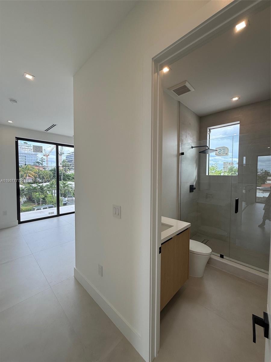 9024 Abbott Ave Surfside, FL 33154