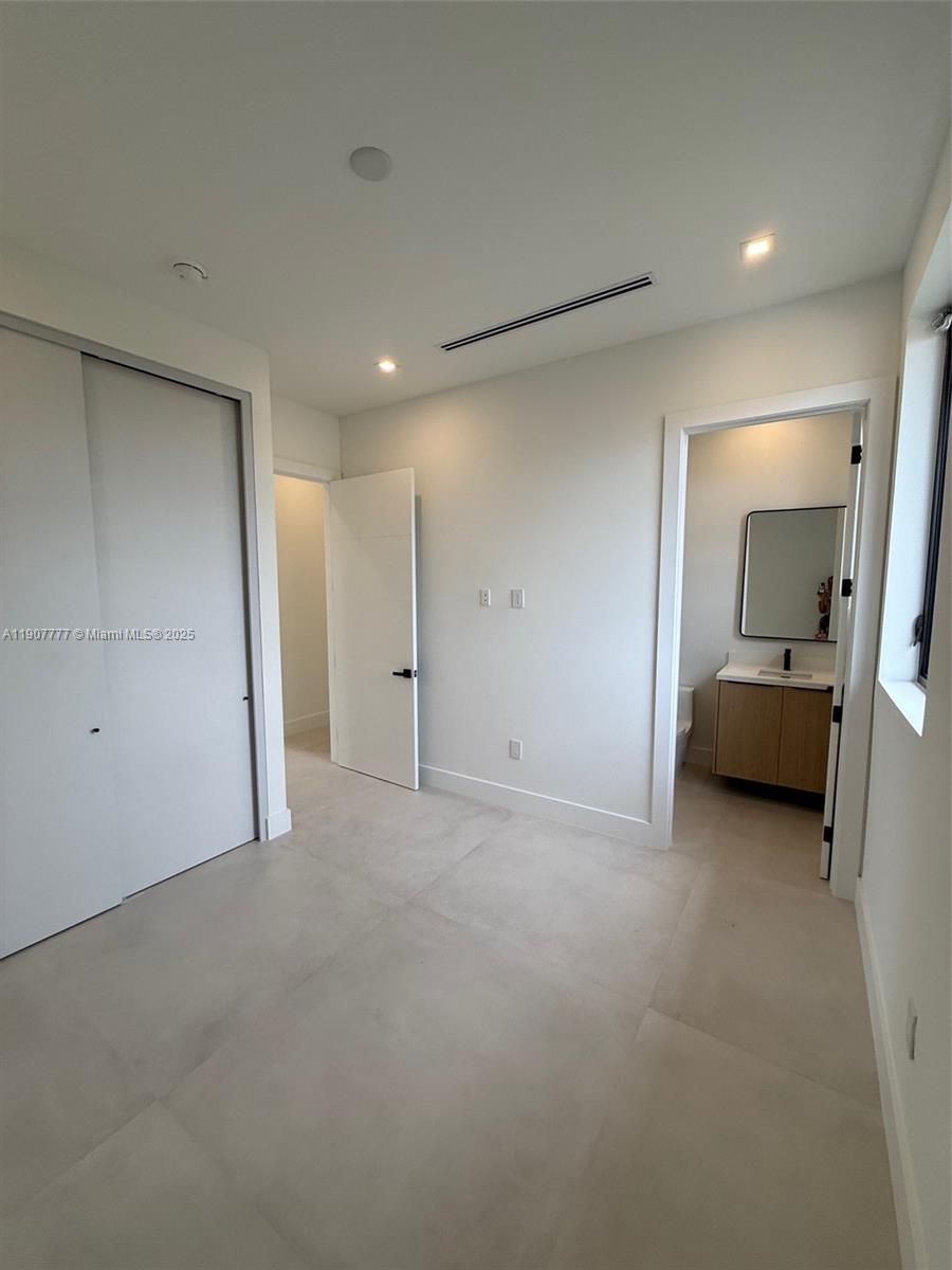 9024 Abbott Ave Surfside, FL 33154