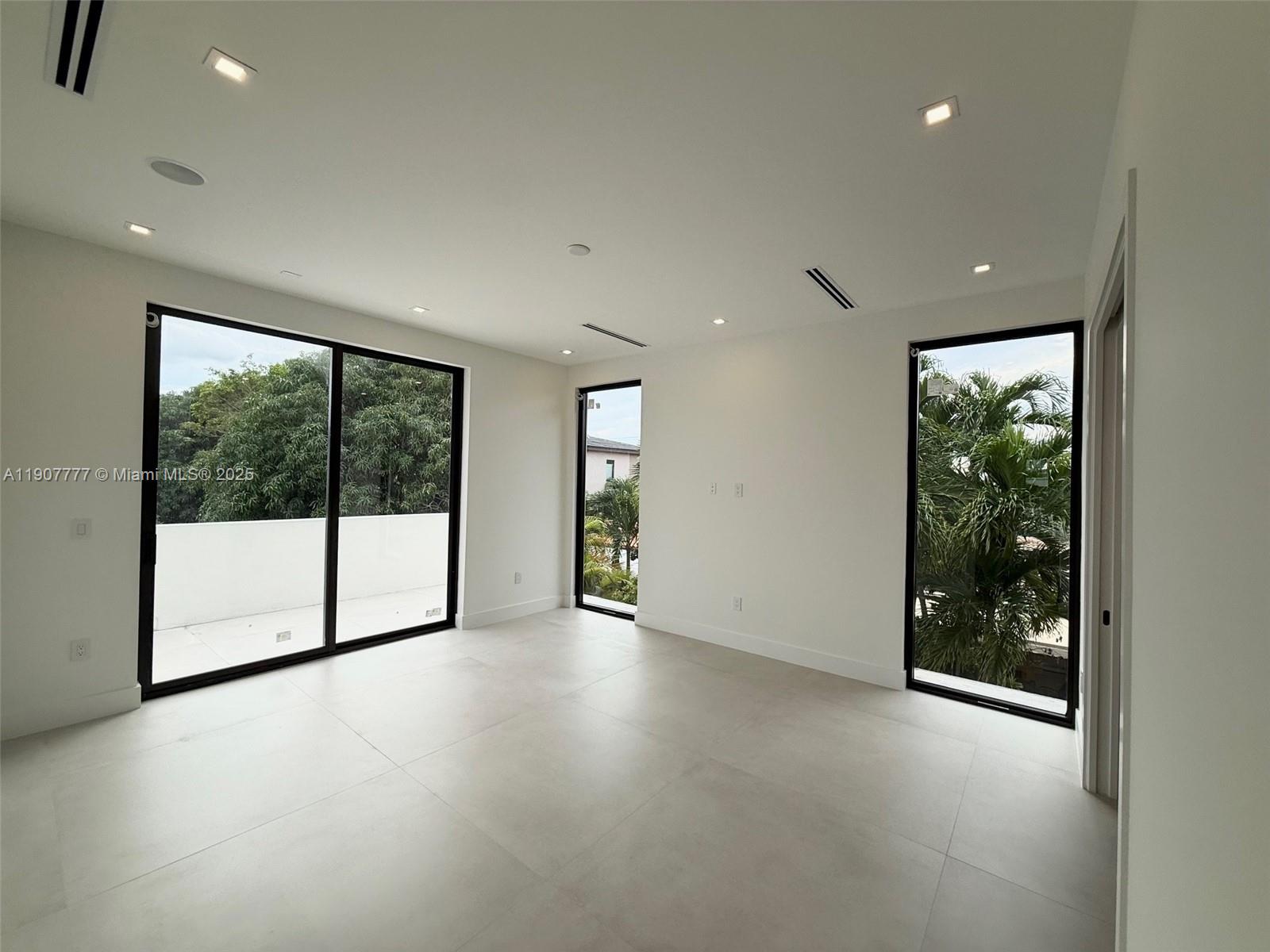 9024 Abbott Ave Surfside, FL 33154