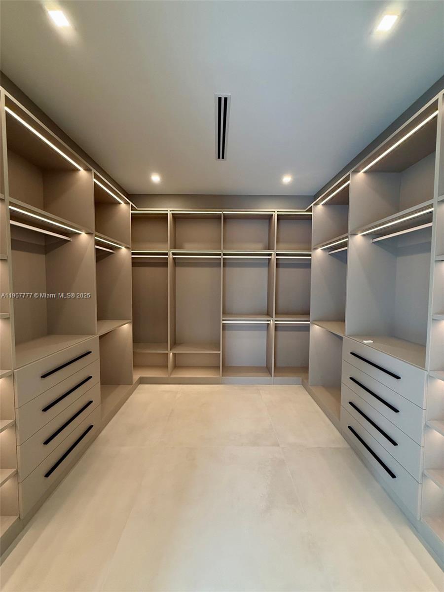 9024 Abbott Ave Surfside, FL 33154