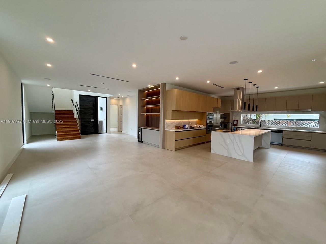 9024 Abbott Ave Surfside, FL 33154