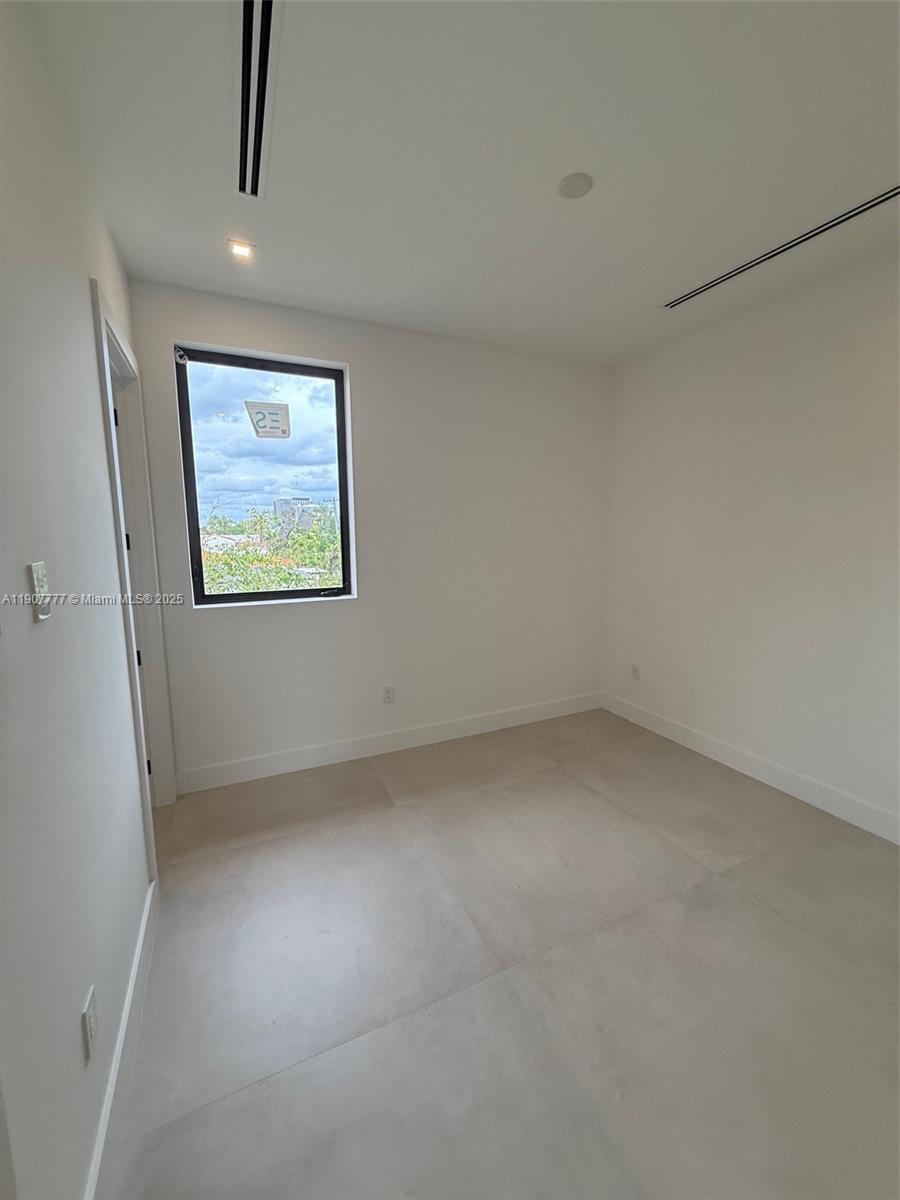 9024 Abbott Ave Surfside, FL 33154