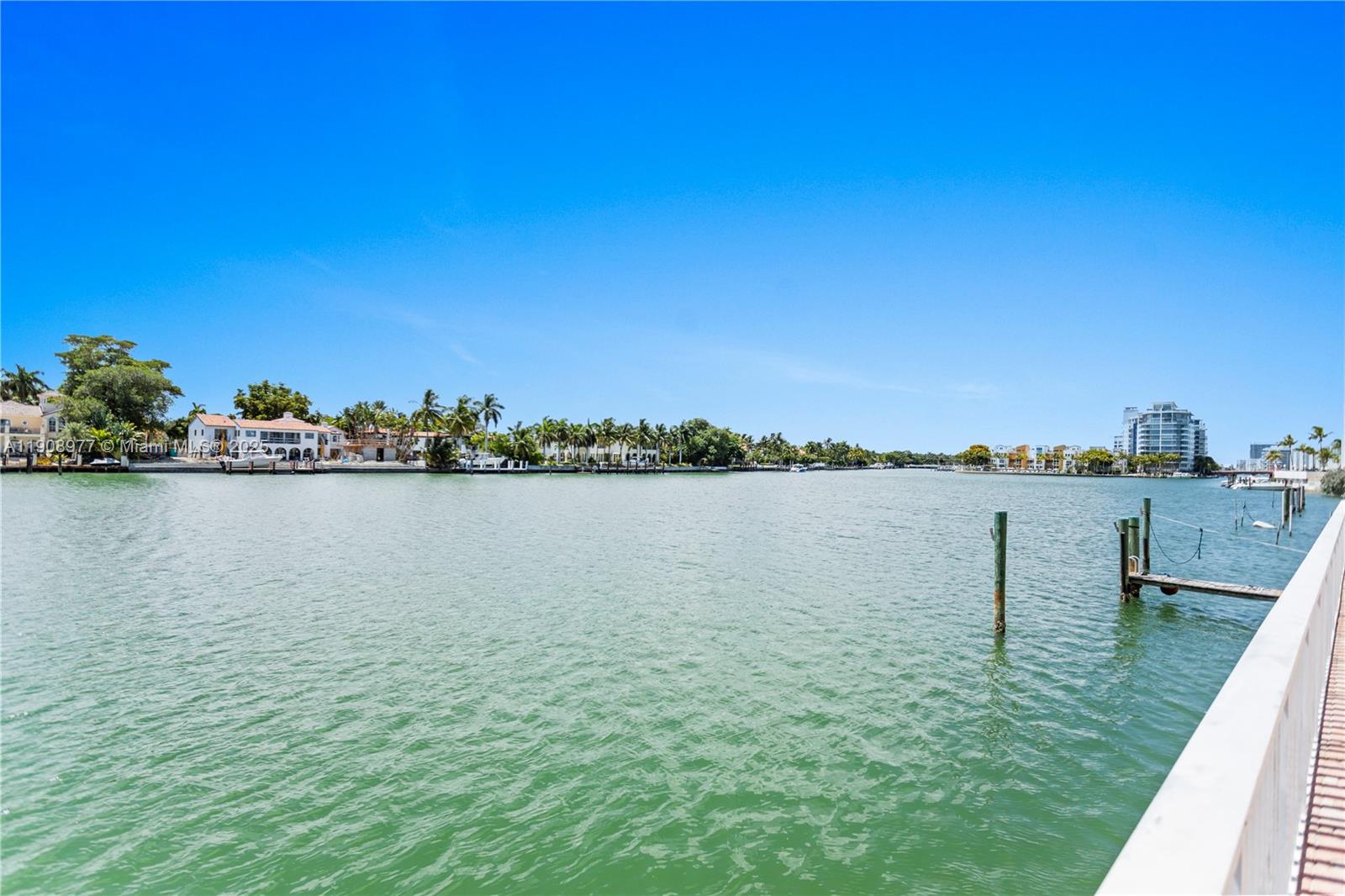 5700 Collins Ave #3a Miami Beach, FL 33140