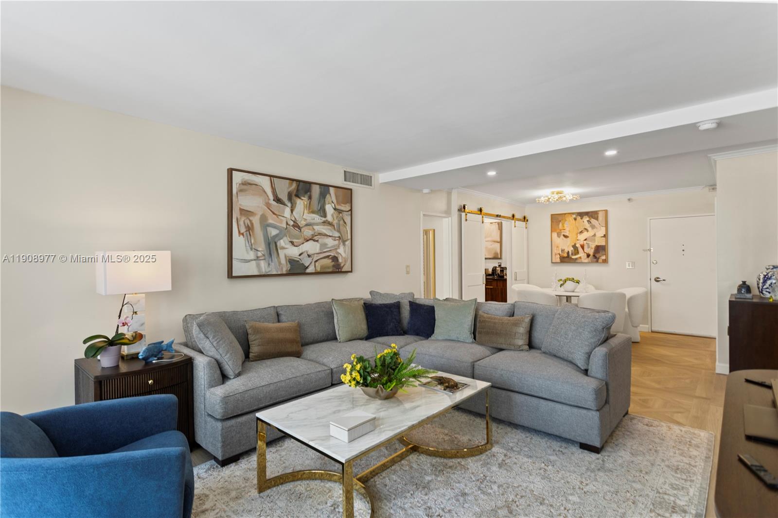 5700 Collins Ave #3a Miami Beach, FL 33140