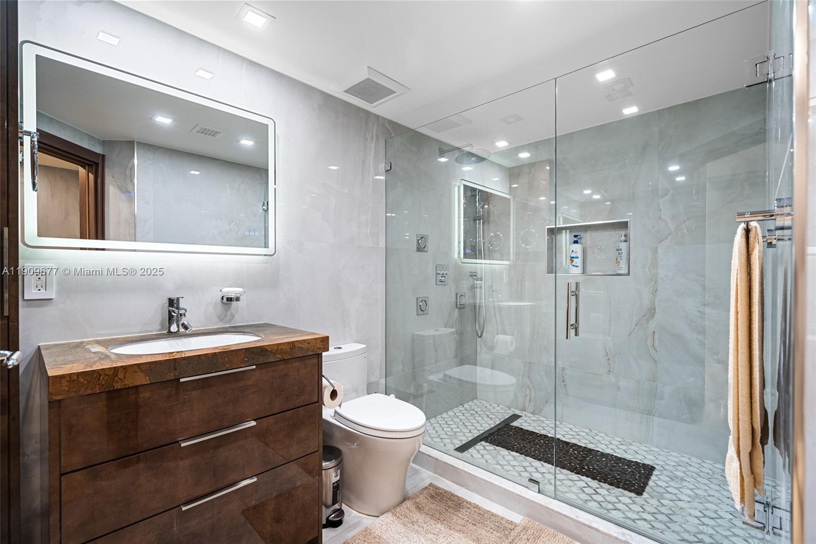 image Solimar Condominium9