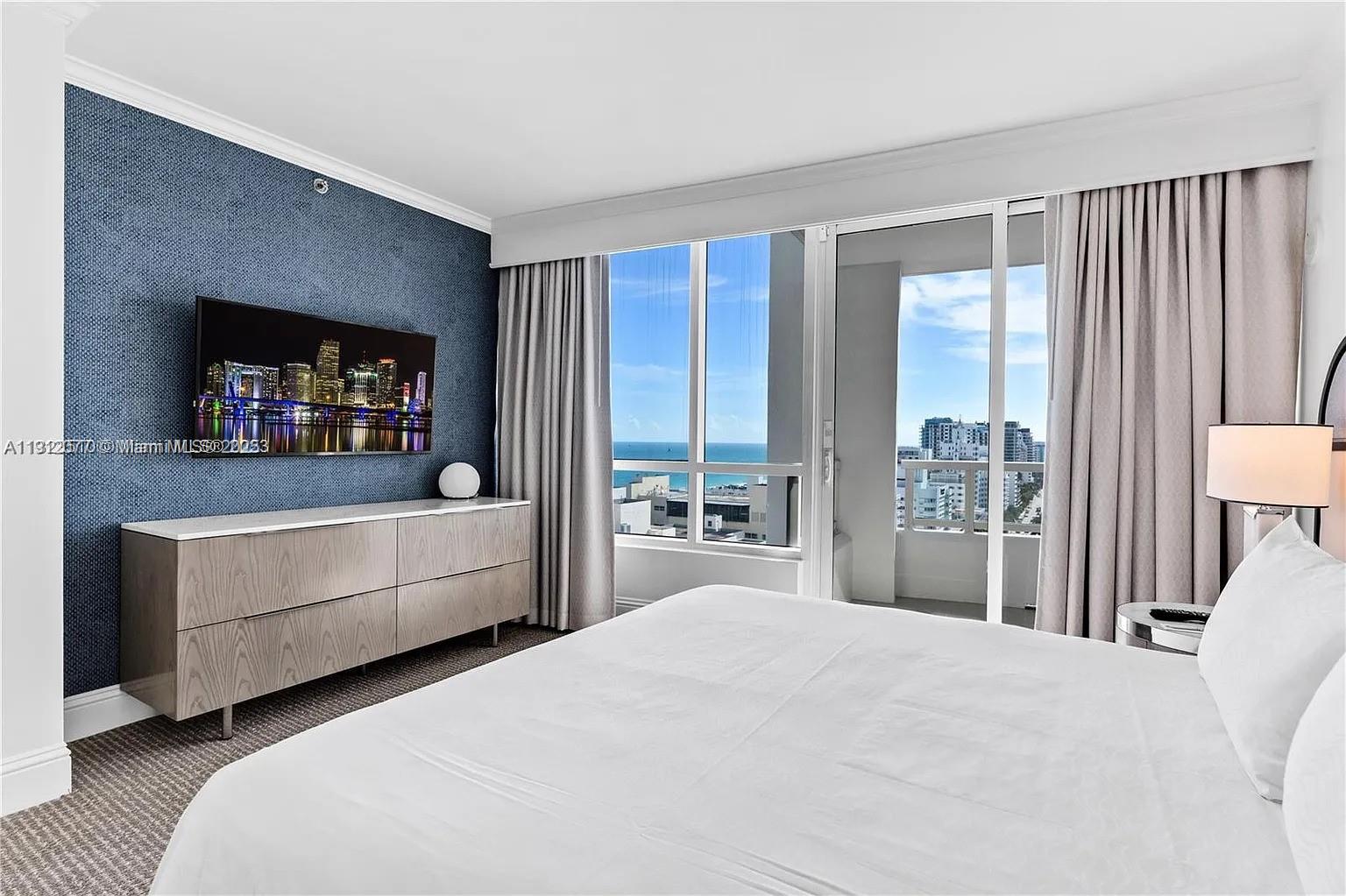 4401 Collins Ave #1604 Miami Beach, FL 33140