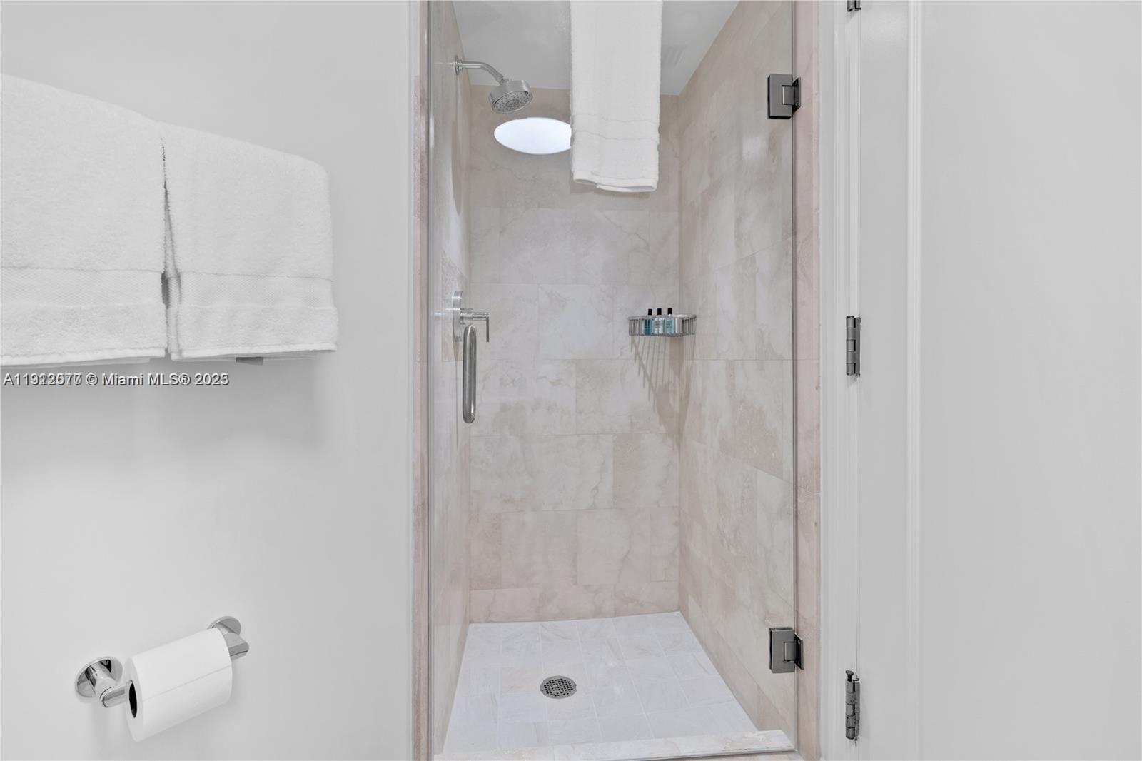 4401 Collins Ave #1604 Miami Beach, FL 33140