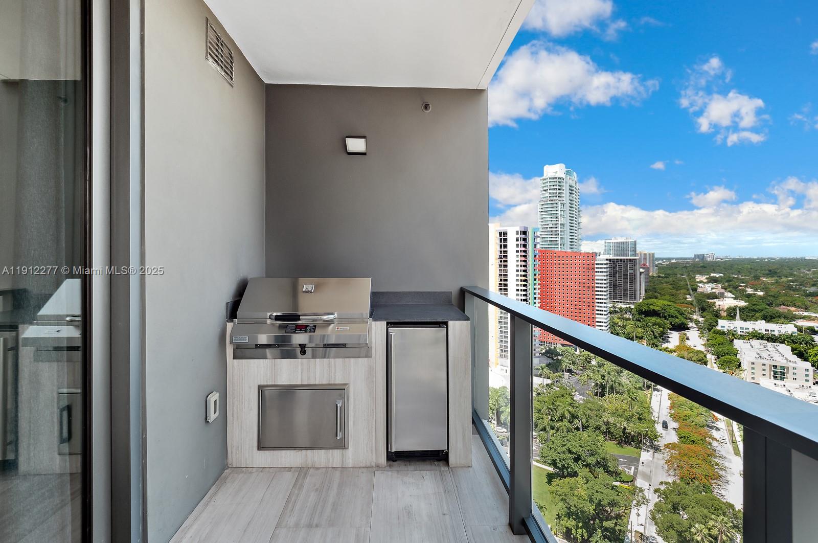 1451 Brickell Ave #2405 Miami, FL 33131
