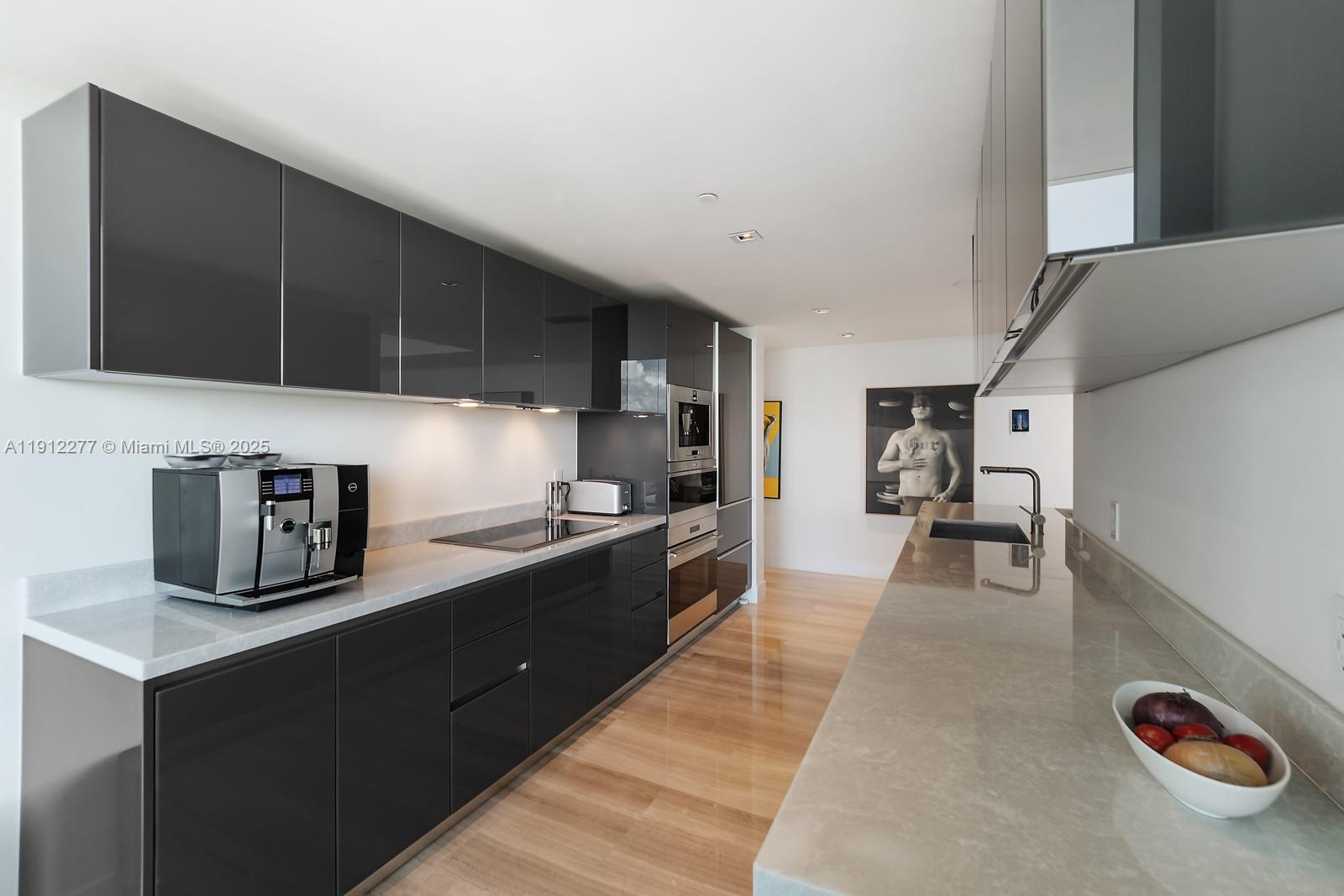 1451 Brickell Ave #2405 Miami, FL 33131