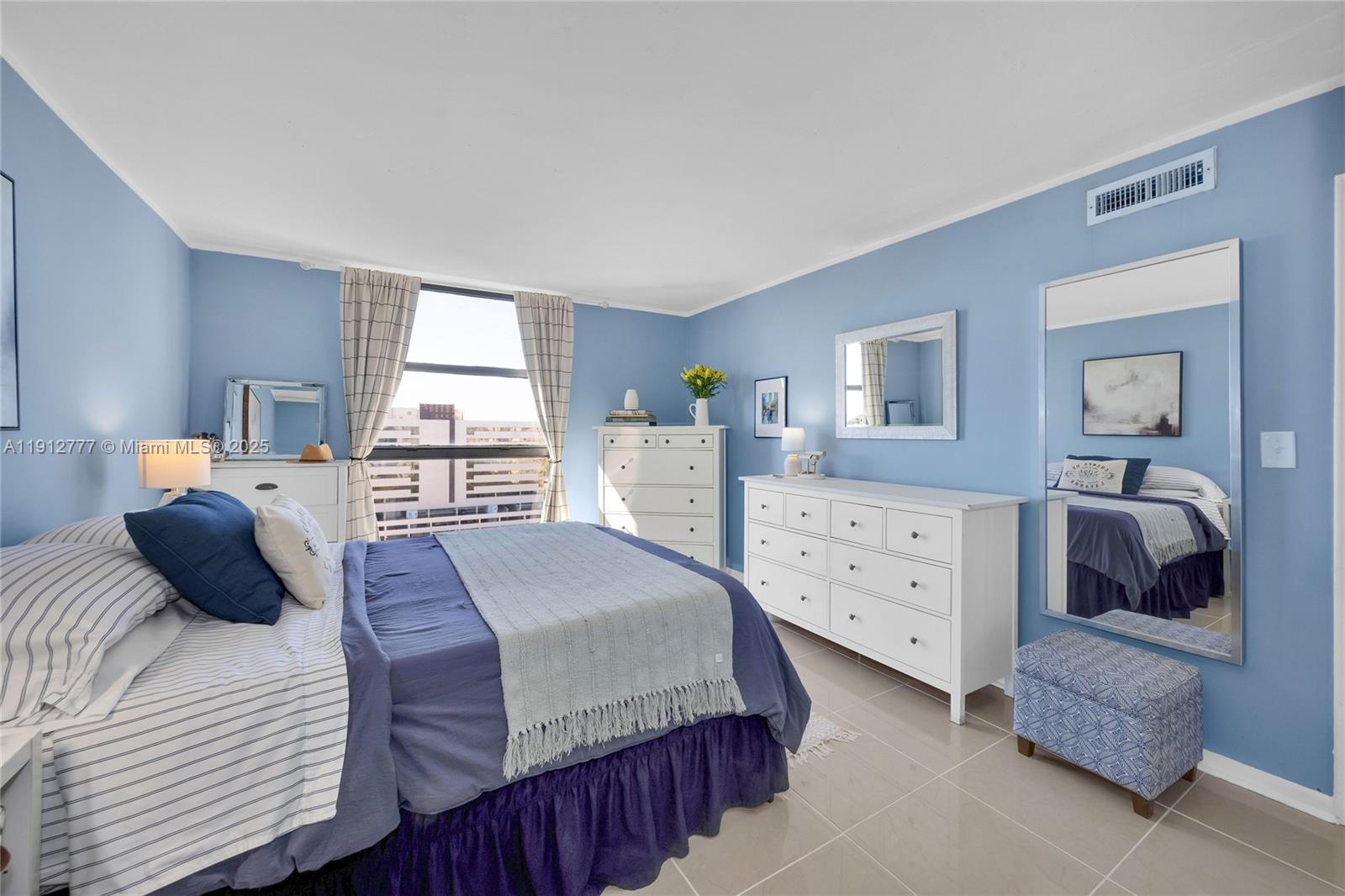 911 E Ponce De Leon Blvd #1503 Coral Gables, FL 33134