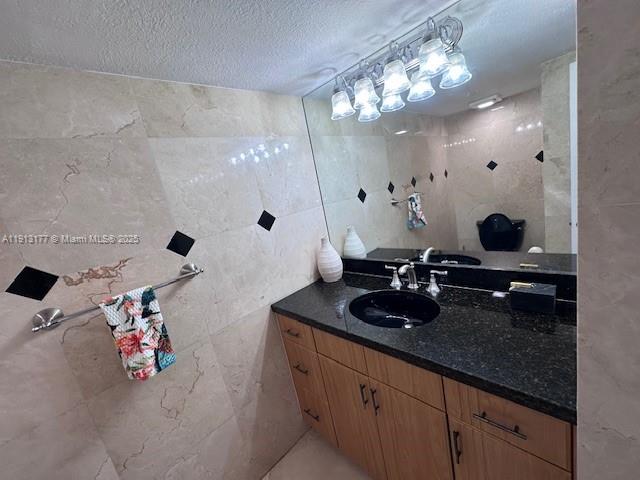 1717 N Bayshore Dr #A-2553 Miami, FL 33132