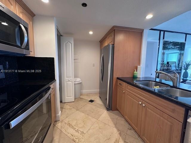 1717 N Bayshore Dr #A-2553 Miami, FL 33132