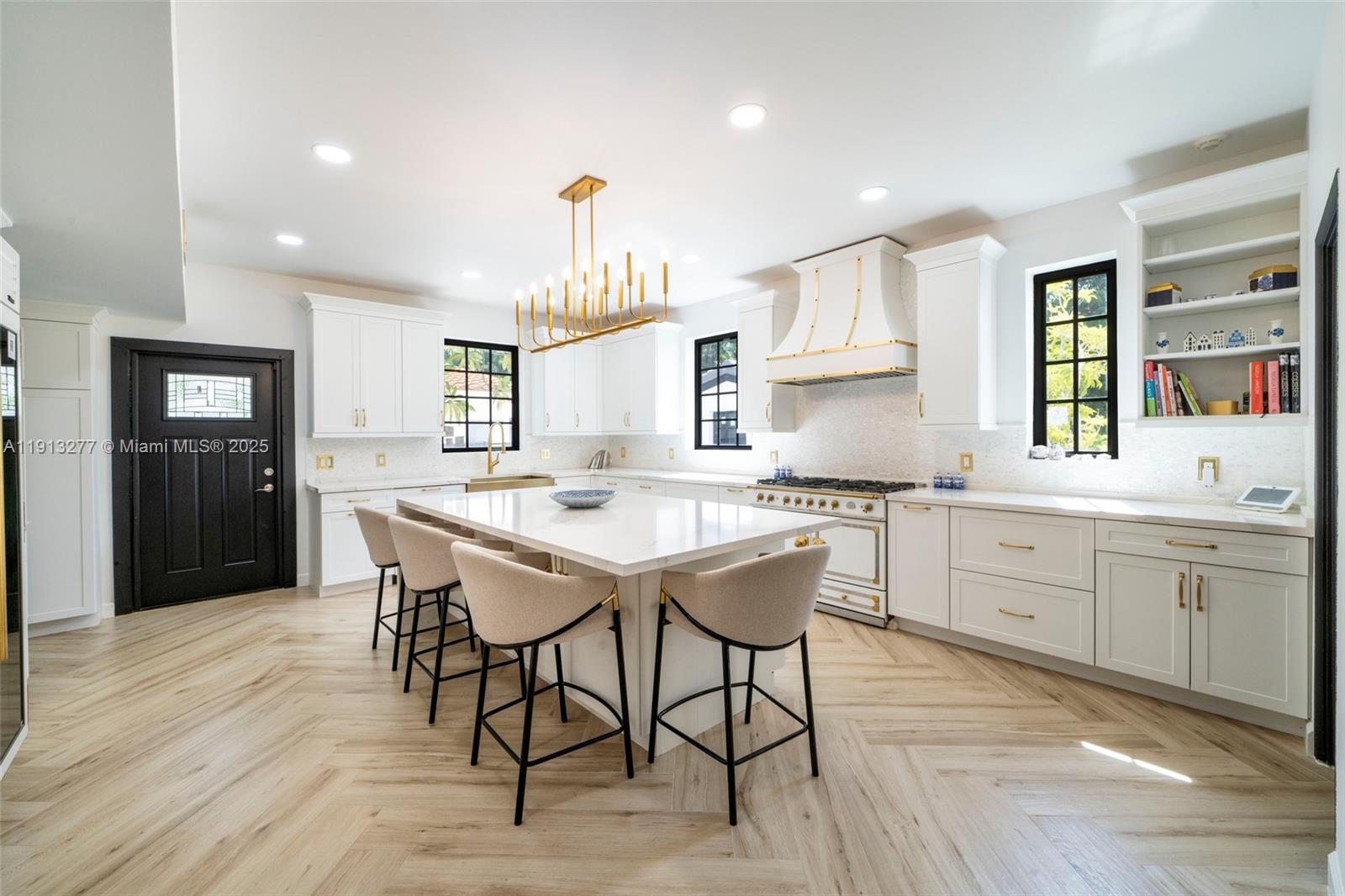 5149 Alton Rd Miami Beach, FL 33140