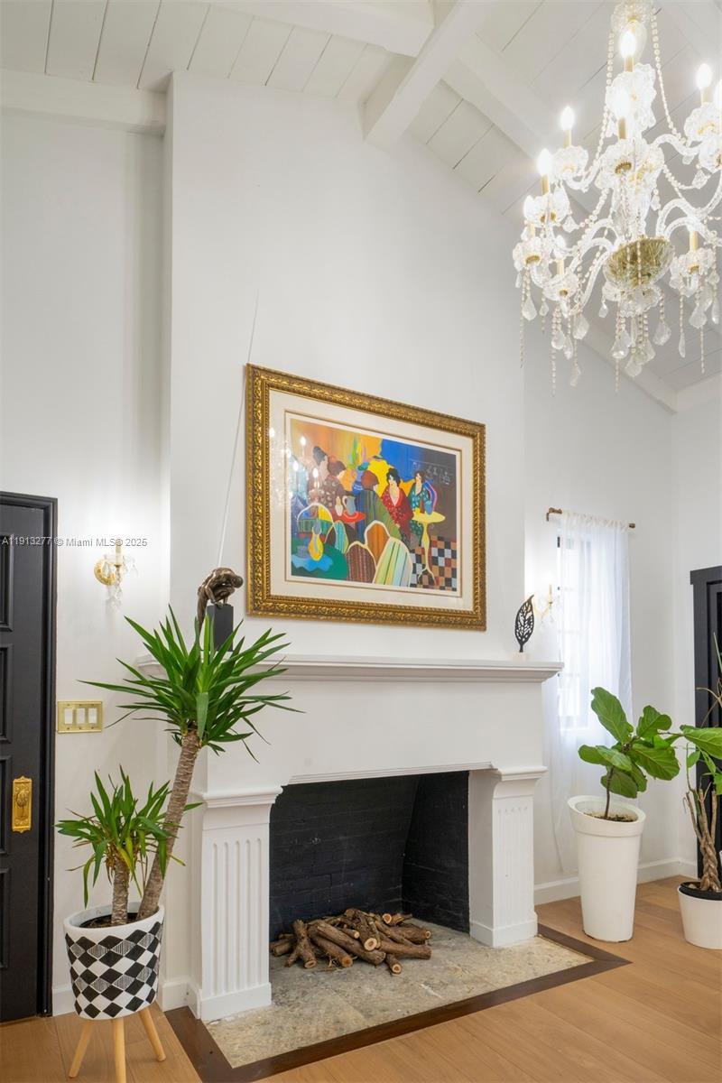 5149 Alton Rd Miami Beach, FL 33140