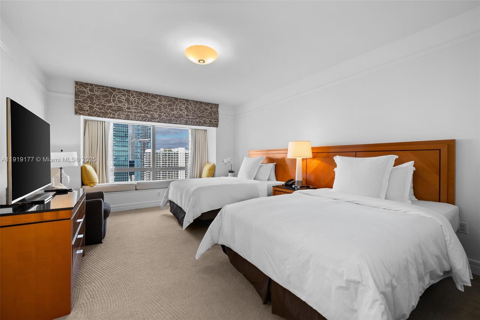 1435 Brickell Ave #3412 Miami, FL 33131